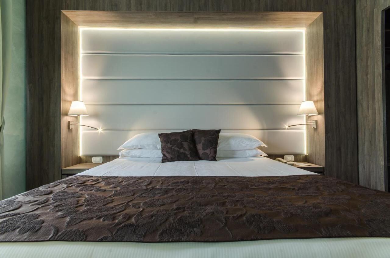 Hotel Santacroce Meeting 술모나 외부 사진