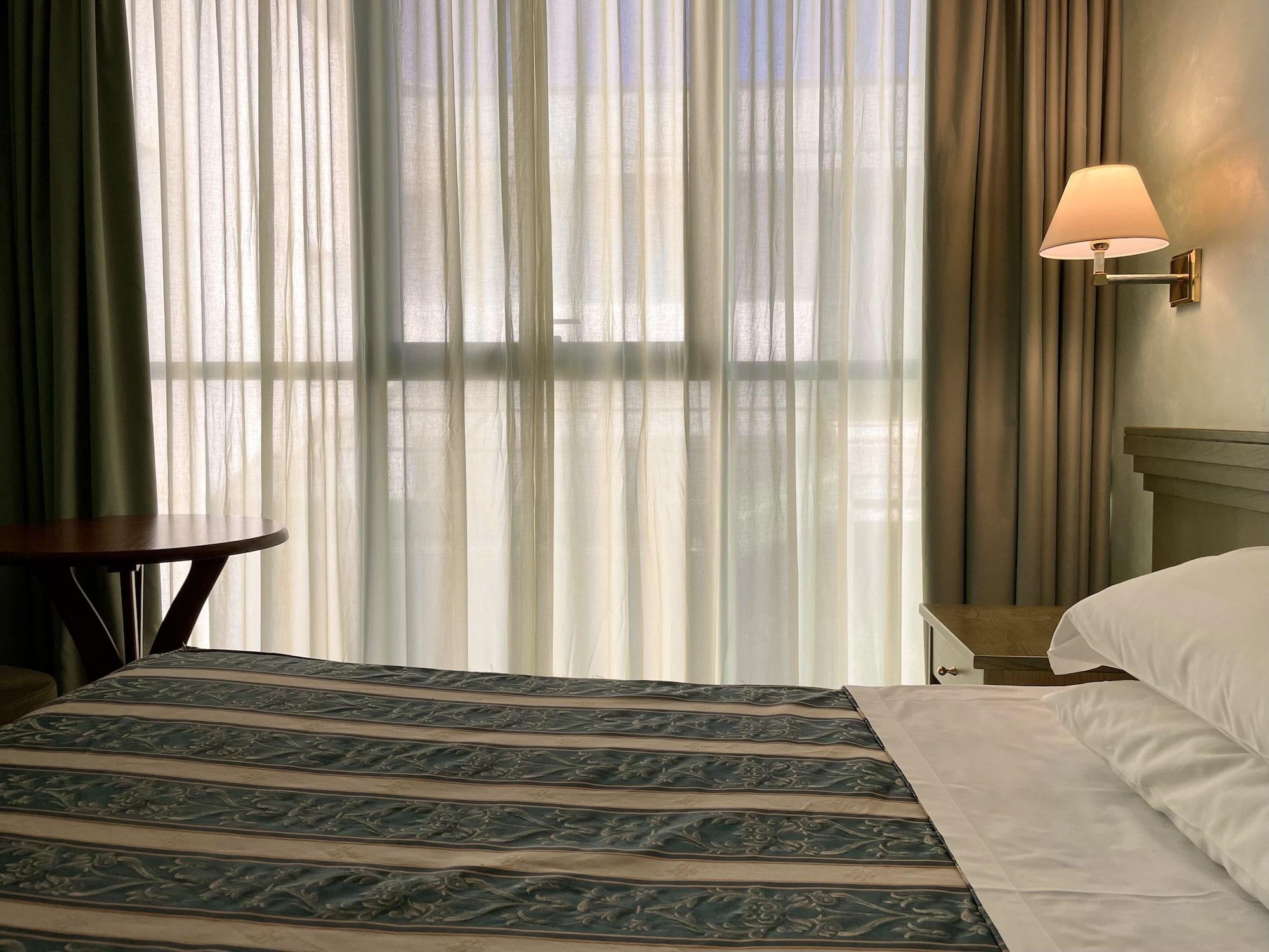 Hotel Santacroce Meeting 술모나 외부 사진