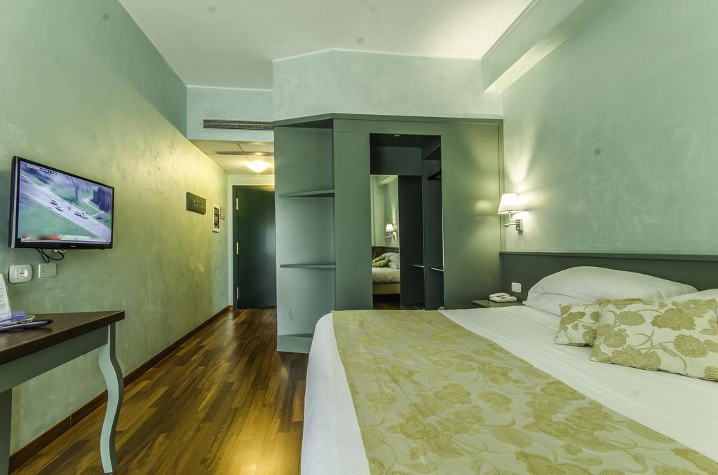 Hotel Santacroce Meeting 술모나 외부 사진