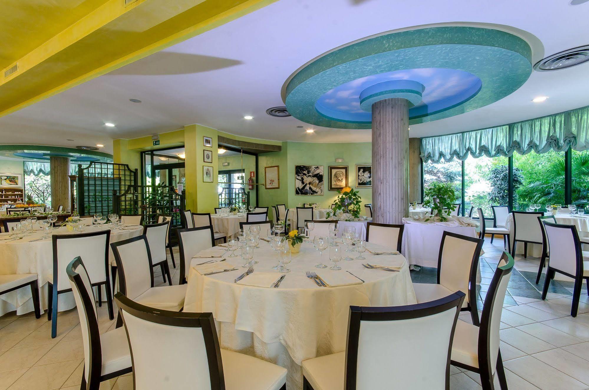 Hotel Santacroce Meeting 술모나 외부 사진